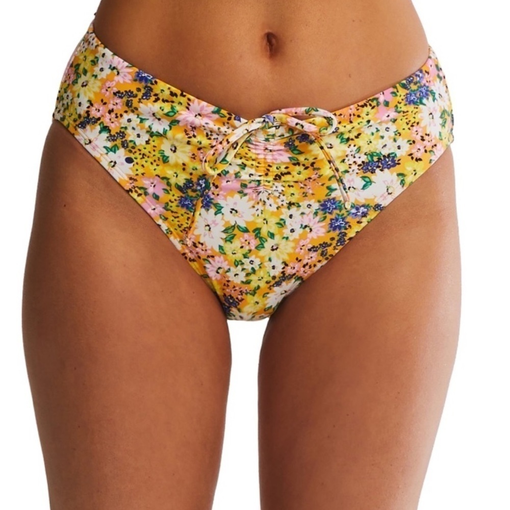 Time and Tru Womenโs Printed Cinched Bikini Swim Bottom Plus Size 3X (24W-26W)
